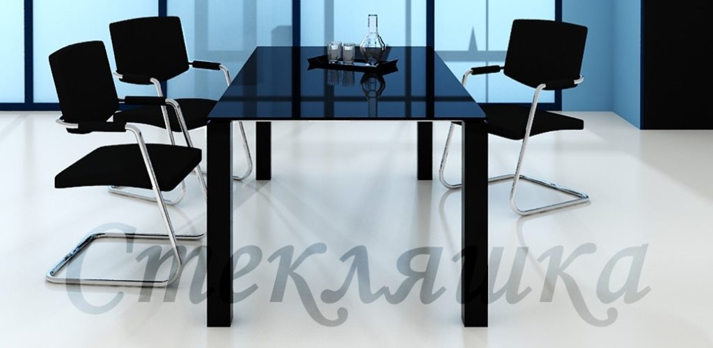 стол из чёрного стекла