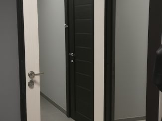 зеркало на входной двери с отверстием под глазок