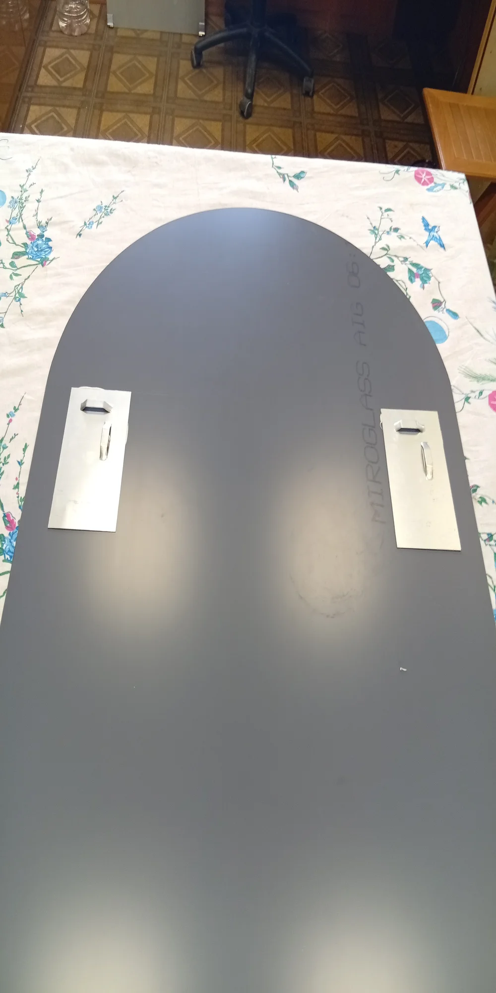 пластины для навешивания зеркала