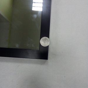 зеркало в чёрной металлической алюминиевой раме